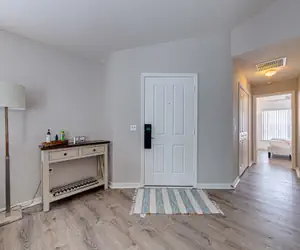 Photo 3 - Family friendly 4 bed home / quiet gated community