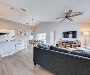 Photo 4 - Family friendly 4 bed home / quiet gated community