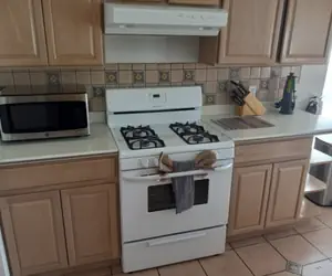 Photo 2 - Fabulous 4 Bed South Facing Lake View Near Disney