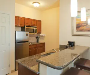 Photo 2 - 2 Bdrm Suite 1 King Bed Nonsmoking