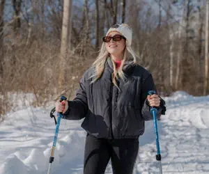 Photo 5 - Mountain View Accessible 2 Queen with Roll In Shower