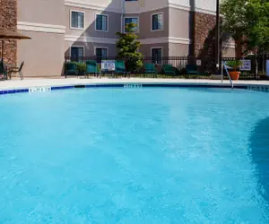 Photo 5 - Accessible 1 Bedroom Queen Suite for 4 - Roll-In Shower