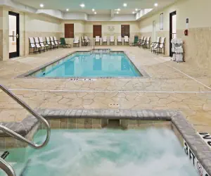 Photo 4 - Studio Ste 1 Qn Hear Access Roll Shwr Ns