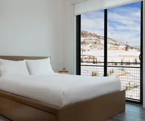 Photo 4 - XXX Standard One Bedroom PAD