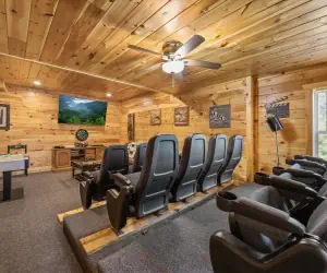 Photo 4 - 5 Bedroom Cabin