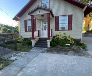 Photo 3 - Delicate Scarlet