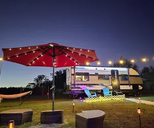Photo 2 - RV Oasis: 25 min to Disney -Davenport escape