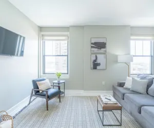Photo 5 - Free Parking | Wifi | King Bed | Gym & More!