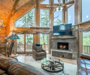 Photo 2 - The Bears Castle - Fire Pit, Hot Tub!