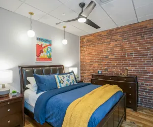 Photo 2 - The Honky Tonk - 2 Blocks to Broadway