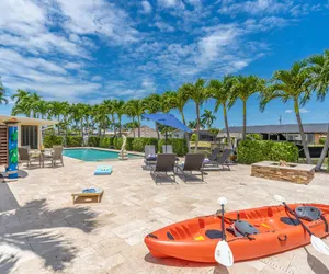 Photo 5 - Best Vacation Rentals Cape Coral - THE TARPON BAY | Home 24-7