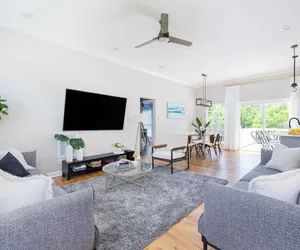 Photo 2 - 4BR Family Home | 10 mins to BNA | Deck & Yard