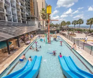 Photo 2 - Oceanfront HoneyMoon Suite*Jaccuzi*Pools*Downtown