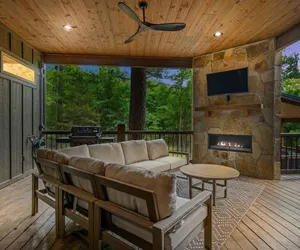 Photo 3 - Game Room + Bunk Room + Large Covered Deck + 4 King Bedrooms + Great Layout