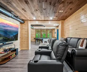 Photo 5 - Luxe 4 BR~Sleeps 14~Swim Spa~Hot Tub~Fireplace