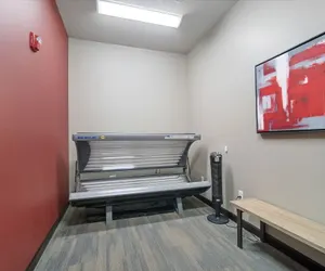 Photo 4 - Amenities! Gym, Tanning, Garage, Balcony & More!
