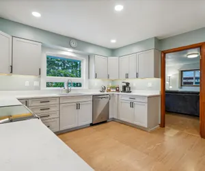 Photo 4 - 3BR/2BA • 1.5 Blocks from Beach • Fenced Yard