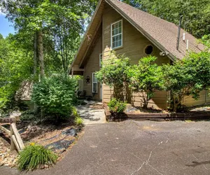 Photo 3 - Hottub* Great Location 3.5 Miles Gatlinburg