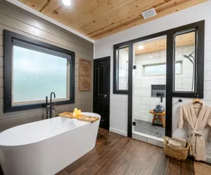 Photo 3 - Your New Favorite Place + Private Outdoor Oasis + Disc Golf + Firewood Provided