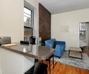 Photo 4 - Cozy 1BR in Murray Hill – Near Empire State & GC