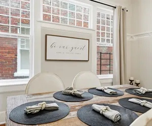 Photo 3 - 3BR Springfield Stay w/ Full Kitchen