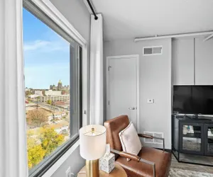 Photo 5 - Top Floor | New King Bed | Free Parking  | Gym