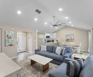 Photo 5 - November & December Book 3 Nights & Get 4th Free* 6 Seat Golf Cart! Private Home