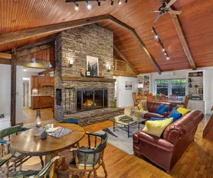 Photo 2 - Warm Historic Mountain Cabin