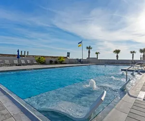 Photo 3 - November/December Book 3 Nights Get 4th Night Free*On Beach* New Pool Deck* Tram