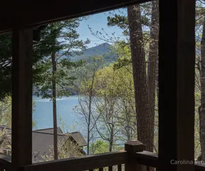 Photo 2 - The Bears Den - Pet Friendly, Fire Pit, Kayaks!