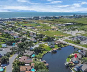 Photo 5 - Madeline Lake Oasis Home in Galveston – On the Water!