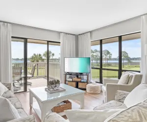 Photo 3 - 6 Seat Golf Cart* Bay/Golf View* Beach & Pool Access*May Discounts Now Included