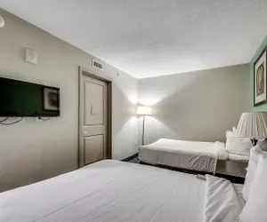 Photo 5 - Oceanfront condo w/ pools & sea view