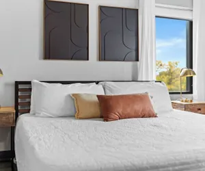 Photo 5 - King Bed | Onsite Gym | Downtown Views | Parking