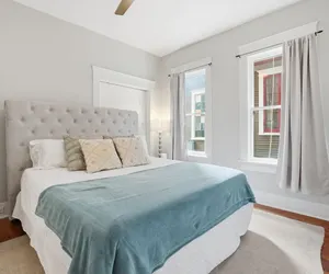 Photo 2 - 3BR Springfield Stay w/ Full Kitchen