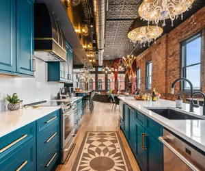 Photo 3 - The Songbird - Luxury Penthouse, Walk to Broadway