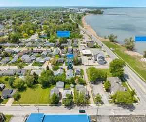 Photo 3 - NEW Listing~2 min walk to PC Beach~Near Jet Ex