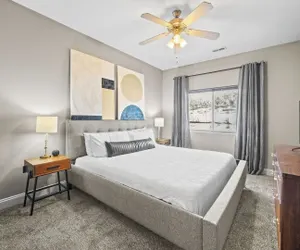 Photo 3 - King Tempurpedic | Garage | No Stairs