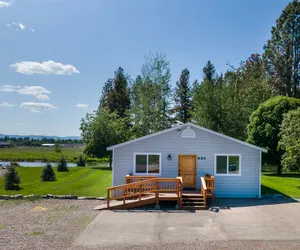 Photo 2 - Family Creekside, Firepit/Sauna, Upgraded Sleeps 7