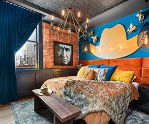 Photo 2 - The Songbird - Luxury Penthouse, Walk to Broadway