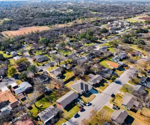 Photo 5 - *LUXE Boho Chic5BR*Woodbine*Round Rock*Kalahari*