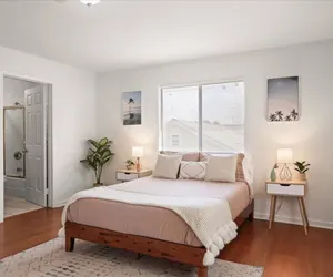 Photo 4 - Stylish 4BR • Minutes to Venice Beach • Sleeps 16+