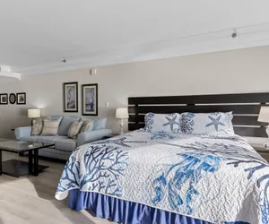 Photo 4 - November/December Book 3 Nights & Get 4th Night Free*On Beach*New Pool Deck*Tram