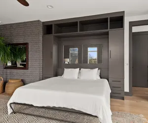 Photo 2 - Rooftop Pool, Close to Downtown - Create, Play Recharge