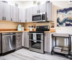 Photo 4 - Coastal Purple: Minutes to Cedar Point & Sports Complex! Sleeps 9