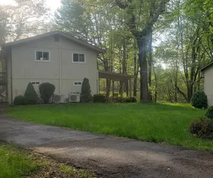 Photo 5 - Awesome HotTub,Pool,Firepit,Jacuzzi,Ev Charger