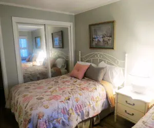Photo 3 - Beachfront | Pool | Sleeps 6 | Family/Couple Ideal