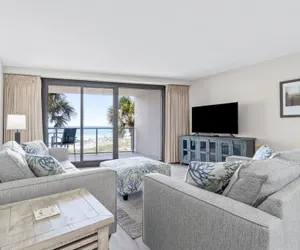 Photo 3 - July 6-12 Now Available! Directly On Beach~Large Balcony~Tram ~ Family Friendly!