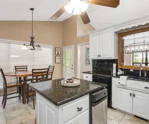 Photo 5 - Silverwood: 5BR Lake+Hot Tub