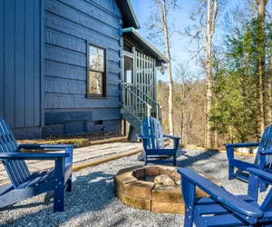 Photo 2 - Newly Remodeled! Short Drive to Dollywood & Gburg!